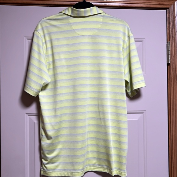 Greg Norman play dry polo.Size M - Picture 3 of 5